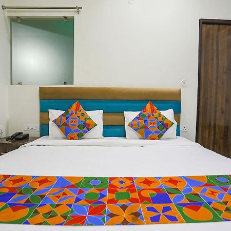 Fabhotel Sm Palace Chinhat Экстерьер фото