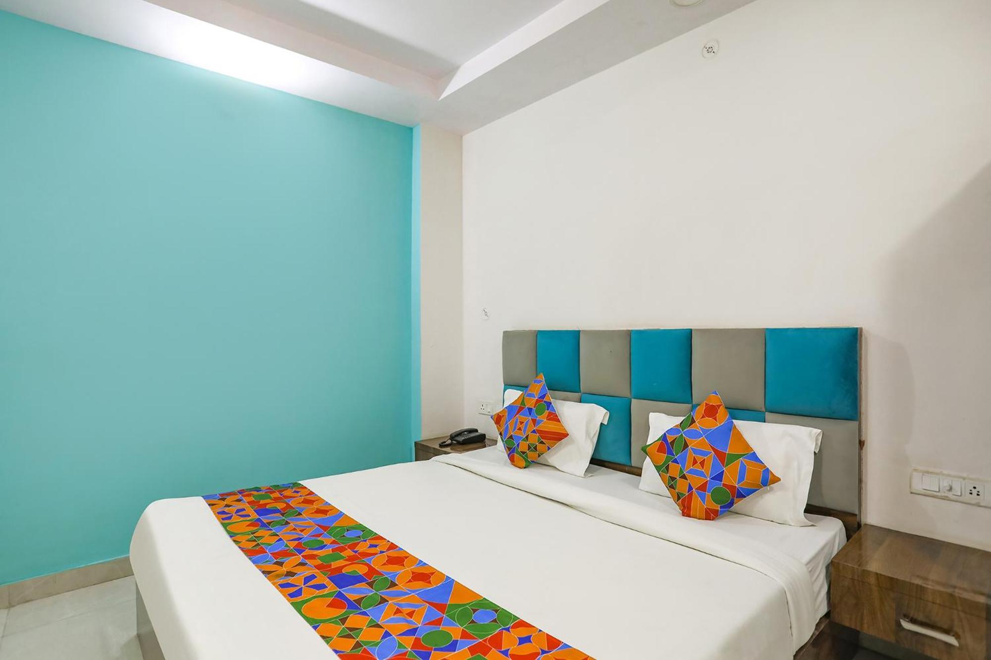 Fabhotel Sm Palace Chinhat Экстерьер фото