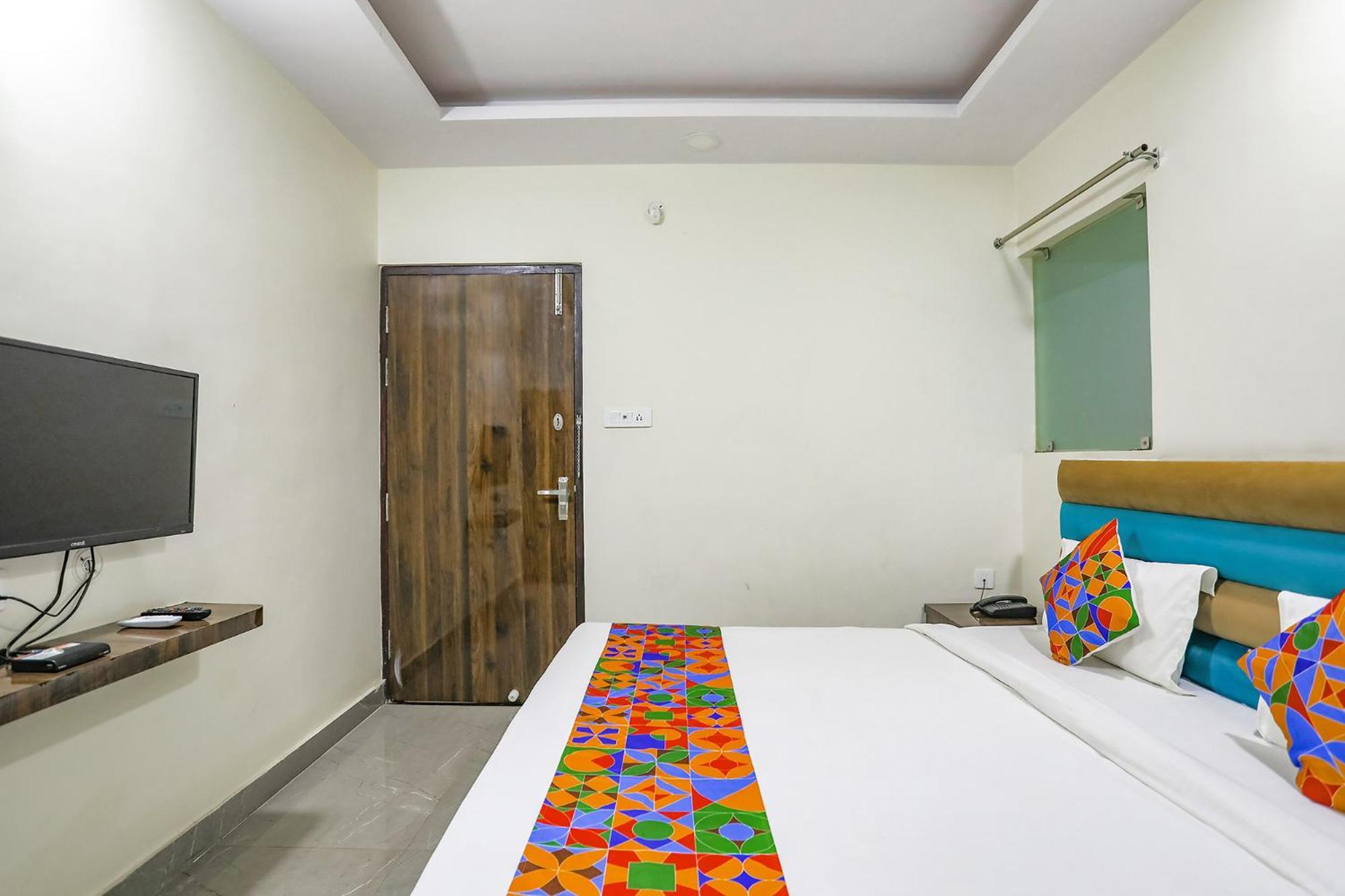 Fabhotel Sm Palace Chinhat Экстерьер фото