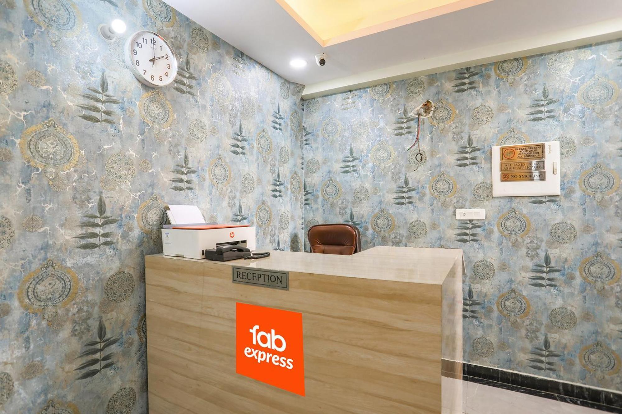 Fabhotel Sm Palace Chinhat Экстерьер фото